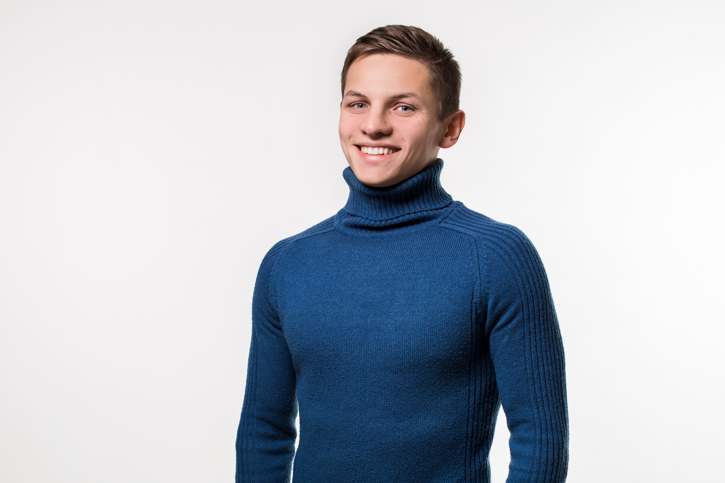 Tips Memilih Sweater Pria Biar Sesuai dengan Harapan - Gatsby